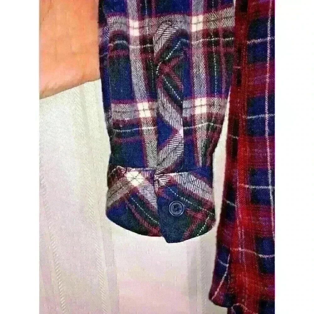 Rails Navy Blue and Red Girls Size M Checkered Plaid Long Sleeve Button-Up Shirt - Picture 3 of 7